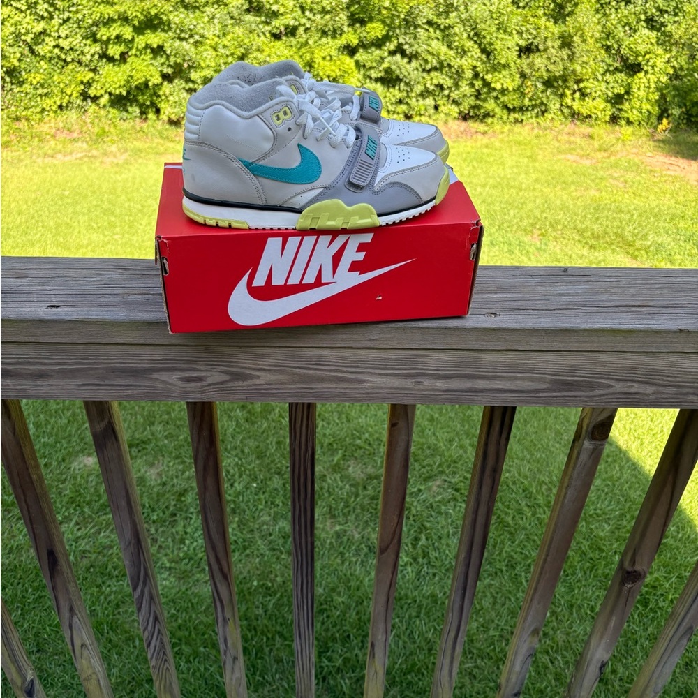 Nike Air Trainer 1 Sz 8. White/Cement and Neutral Grey/Teal/ Cintron